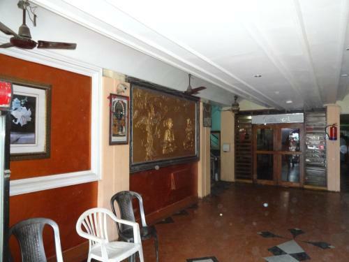 Ajatsatru Hotel