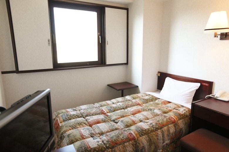 Hotel Tokyo Inn