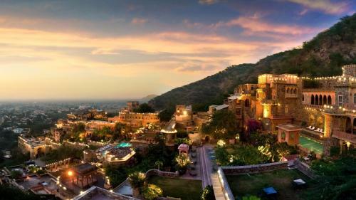 Hotel Neemrana Fort-palace