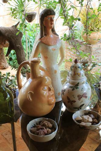 Hostal Ti� Isolda Artes & Hospedaria