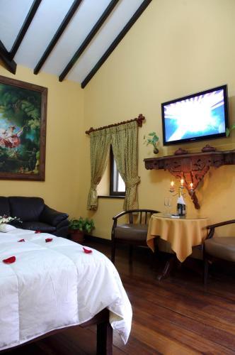 Hotel La Posada De Los C�ndores