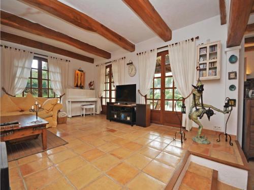 Holiday Home Roquefort Les Pins 08