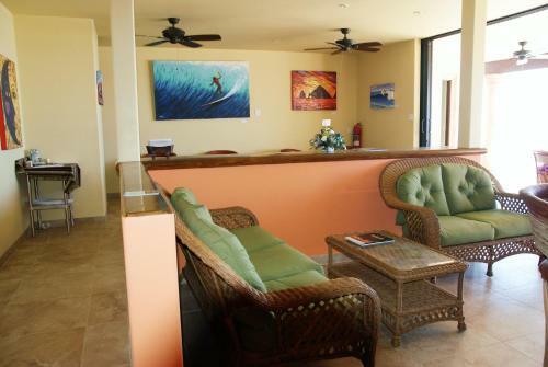 Posada Cerritos Beach Inn