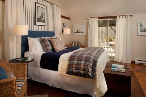 Bed & Breakfast Abbey's Lantern Hill Inn