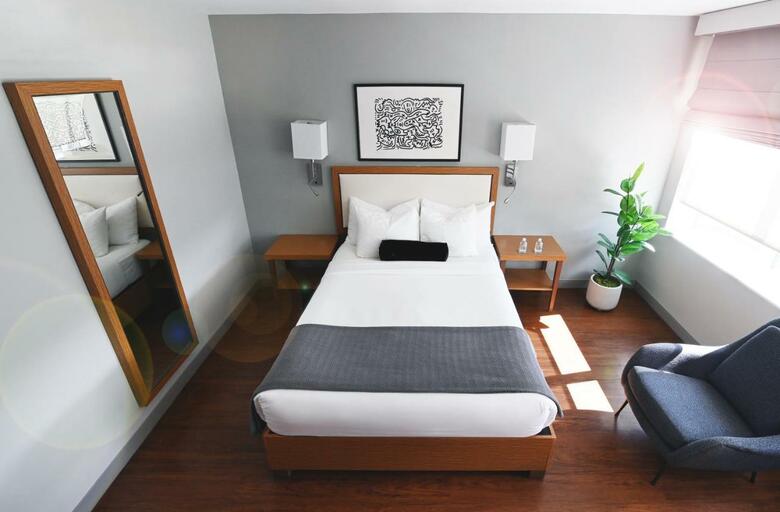 Edge Hotel Washington Heights