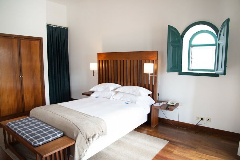 Hotel Pousada Alc�cer Do Sal - D.alfonso II