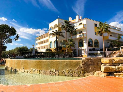 Vale D'el Rei Hotel & Villas