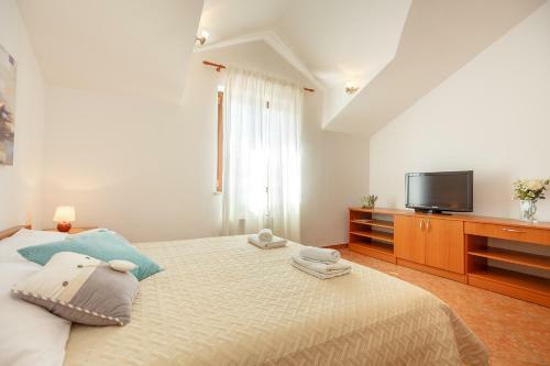 Apartments Mondo