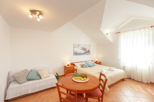 Apartments Mondo