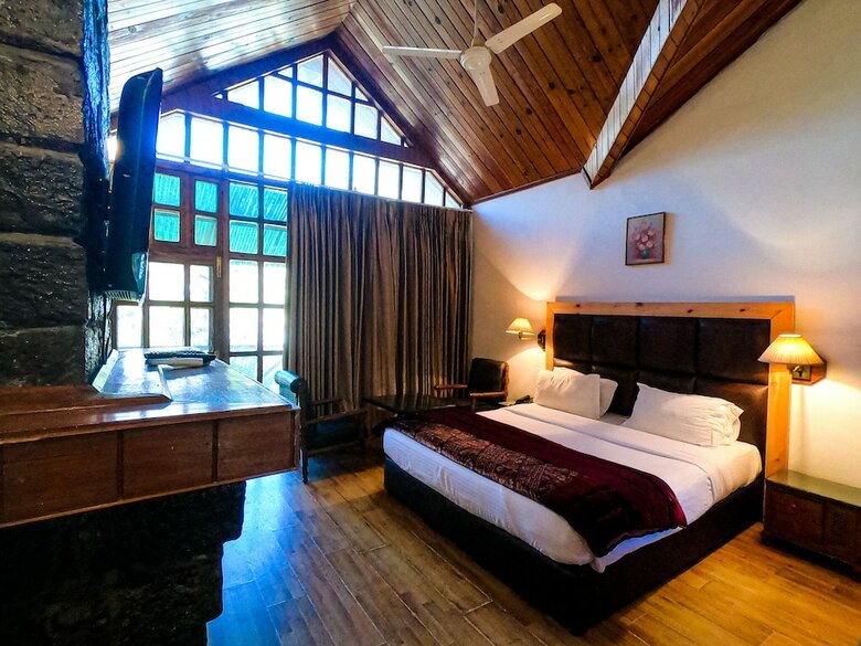 Hotel Apple Valley Resort