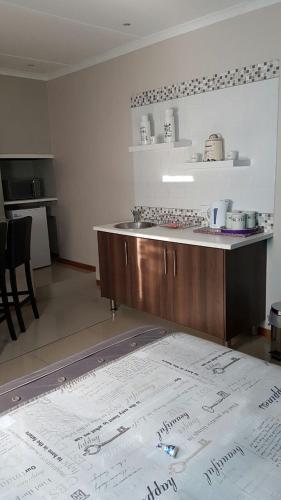 Springbok Apartments