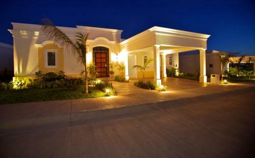 Pueblo Bonito Emerald Luxury Villas & Spa All Inclusive