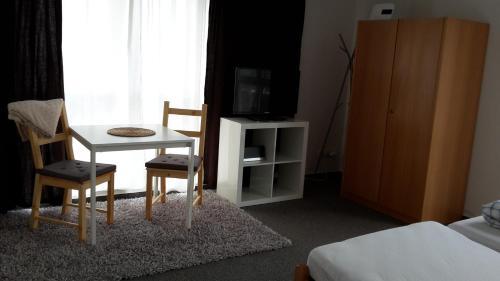 Hostal Pension Genat