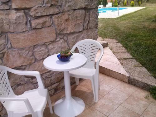 Walnut House
