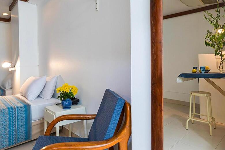 Howard Square Boutique Hotel