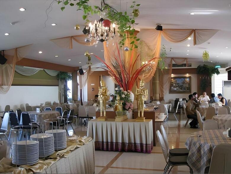 Howard Square Boutique Hotel
