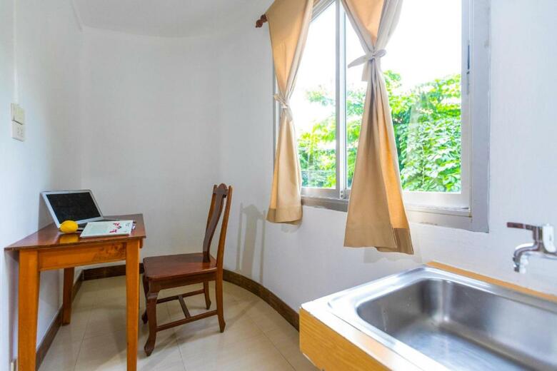 Howard Square Boutique Hotel