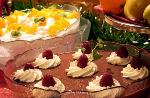 Albergue Lunedet Camping Caf� Restaurang Ab