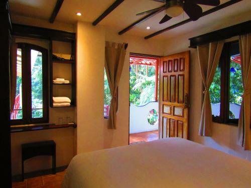 Hotel Agua Inn