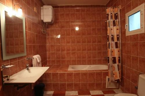 Hotel Emira