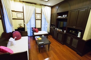 Hotel Wora Bura Resort & Spa