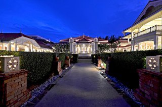 Hotel Wora Bura Resort & Spa