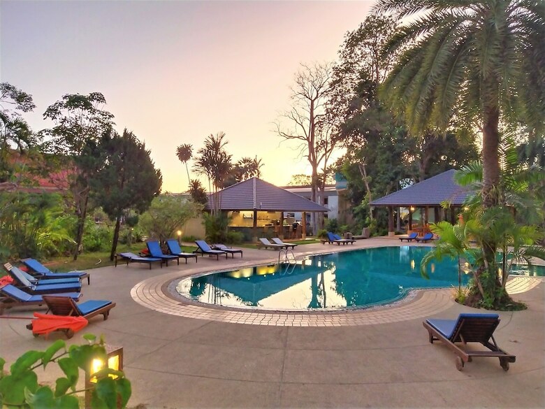 Hotel Chang Buri Resort And Spa
