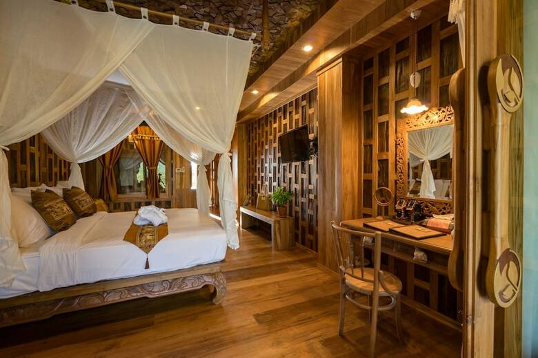 Hotel Santhiya Koh Chang Resort