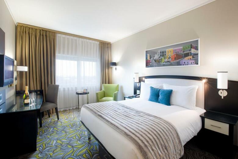 Hotel Southern Sun Waterfront