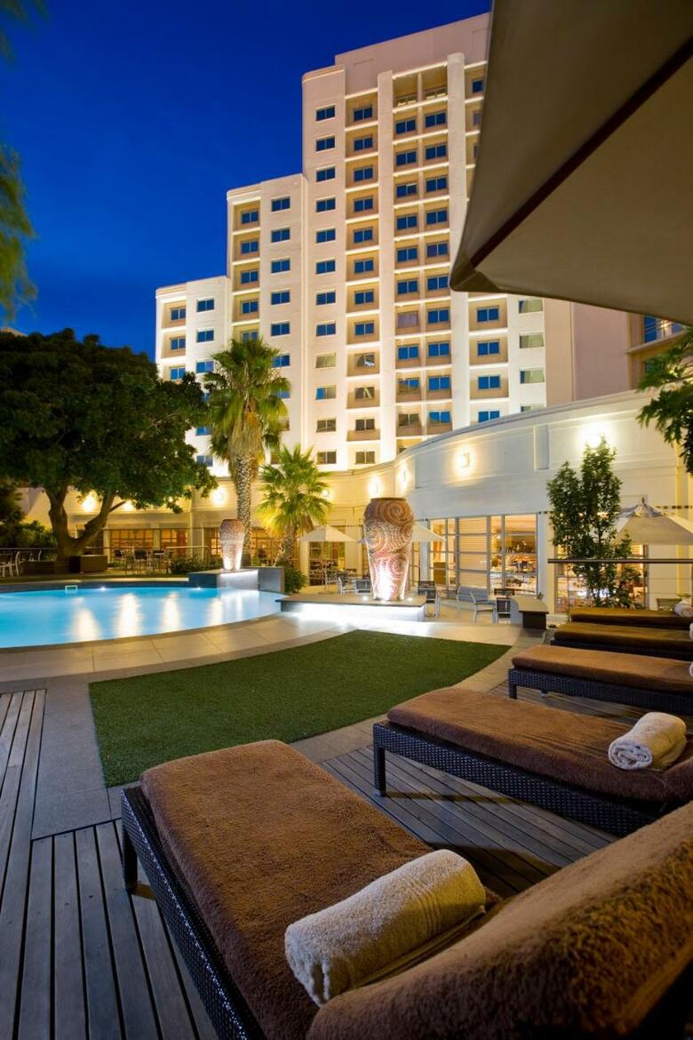 Hotel Southern Sun Waterfront