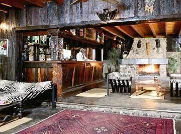 Misty Hills Country Hotel