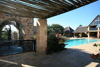 Misty Hills Country Hotel