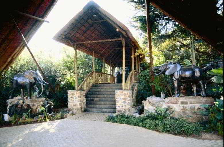 Misty Hills Country Hotel