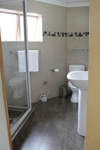 Hostal The Itumeleng Guest House