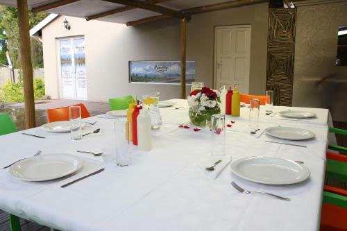 Hostal The Itumeleng Guest House
