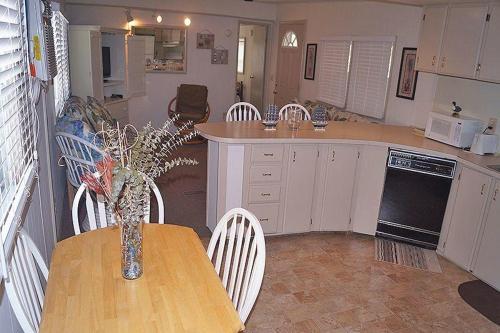 Montego Bay - Peachtree Road 122