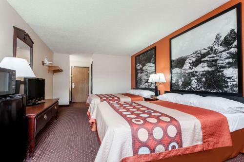 Hotel Super 8 By Wyndham Harrisburg