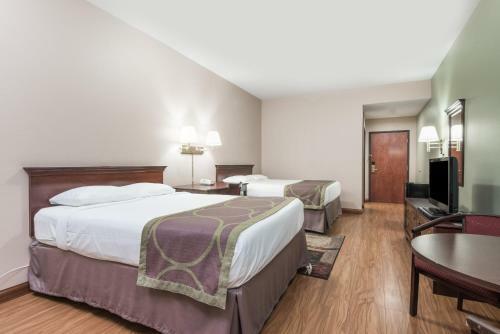 Hotel Super 8 By Wyndham Grayson