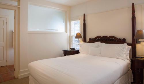 East Hampton Point Hotel And Marina