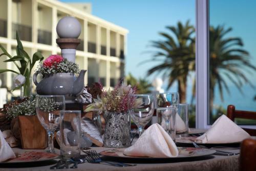 Wilderness Beach Hotel