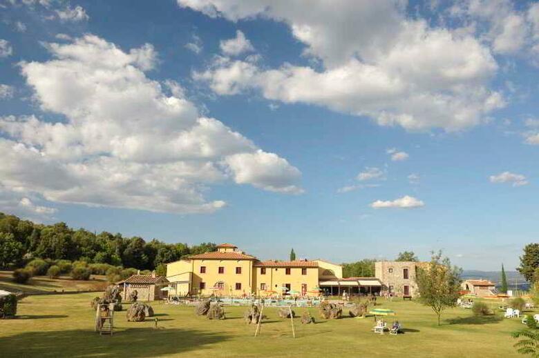 Hotel Casolare Le Terre Rosse