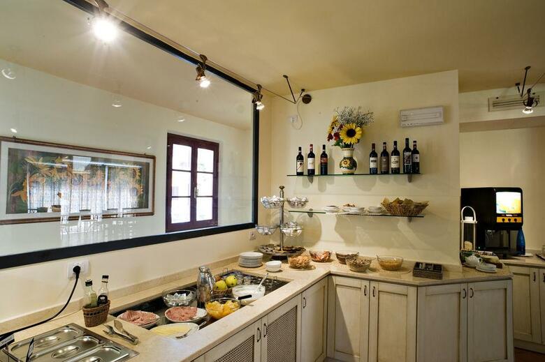 Hotel Casolare Le Terre Rosse