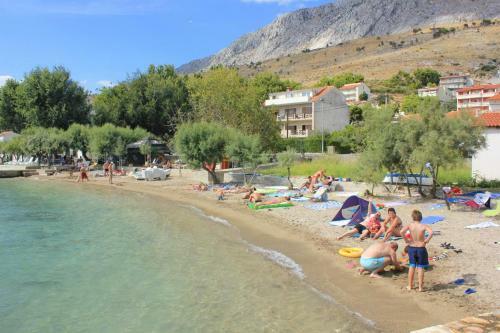 Hostal Apartments And Rooms With Parking Space Duce (omis) - 10303