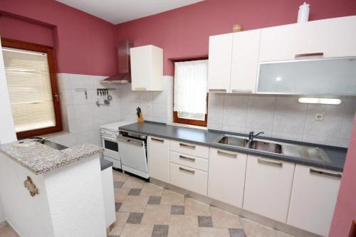Apartment Duce 2749b