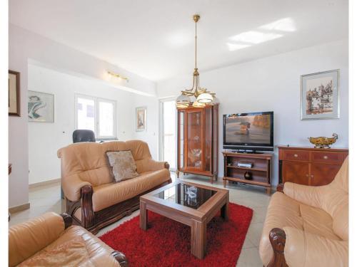 Three-bedroom Apartment Omis With Sea View 08