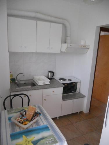 Hostal Glaros Studios