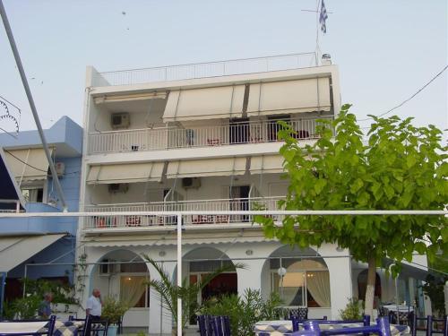 Hostal Glaros Studios