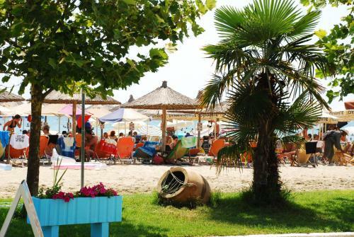 Aparthotel Pantheon Beach Hotel