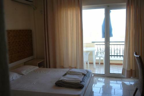 Aparthotel Pantheon Beach Hotel