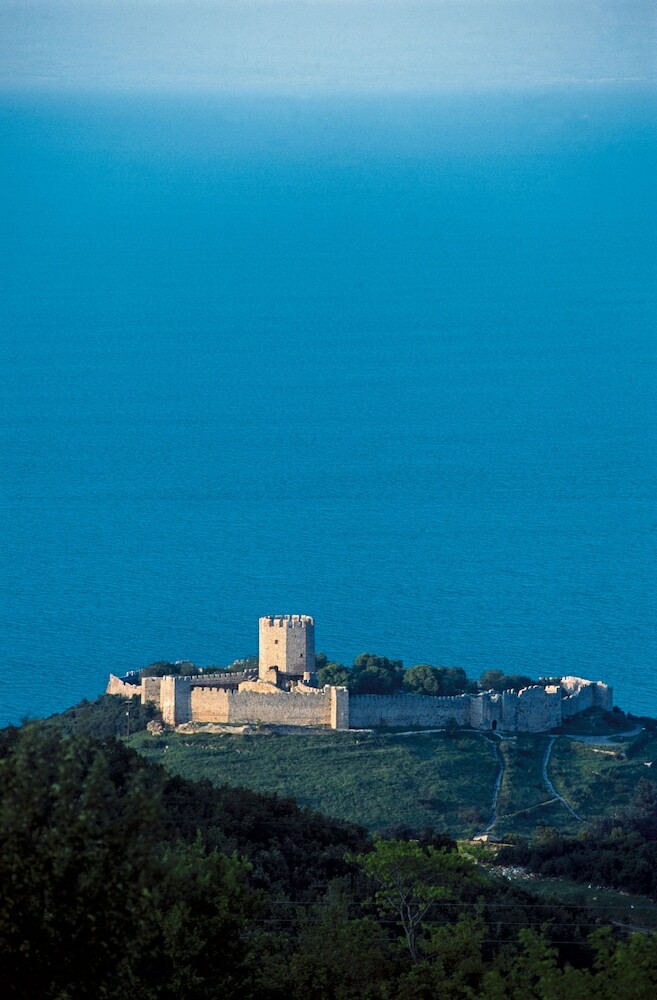 Hotel Platon Beach